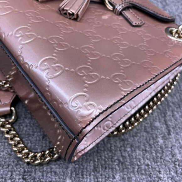 100% Authentic GUCCI Emily GG Patent Leather Shoulder Bag 370-101424 - Picture 7 of 16